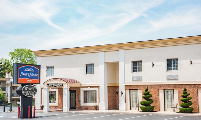 Hershey Hotel | Howard Johnson by Wyndham Hershey