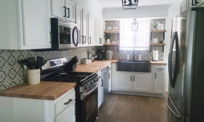 Howland Corners House | Howland Center Farmhouse Near The Grand Resort