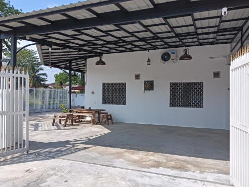 Kampung Kuala Pari House | HT Home