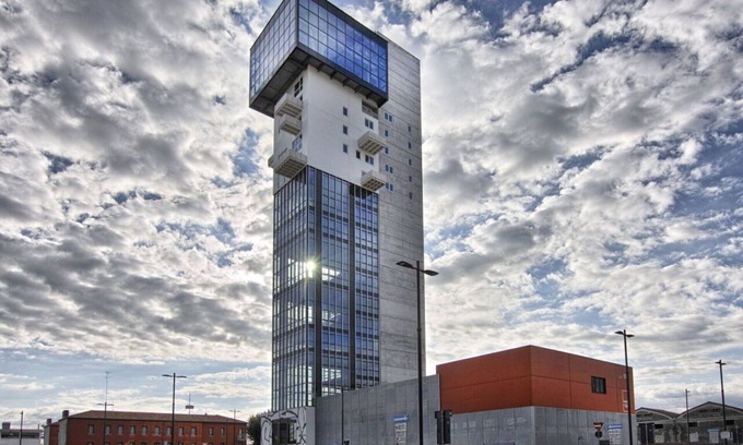 Mestre Apartment | Htm Tower - 1202 Executive Terrazza by Halldis