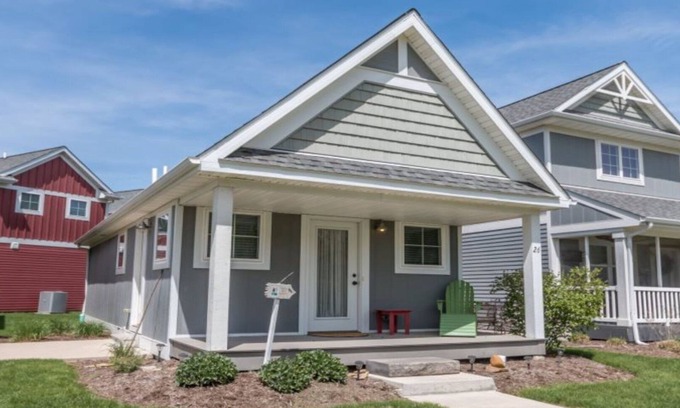 Ottawa House | Huck Finn | 1 Bed, 1 Bath