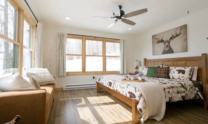 Phillips Cabin | Huck’s Hideaway – Near Rangeley Lakes & Trails