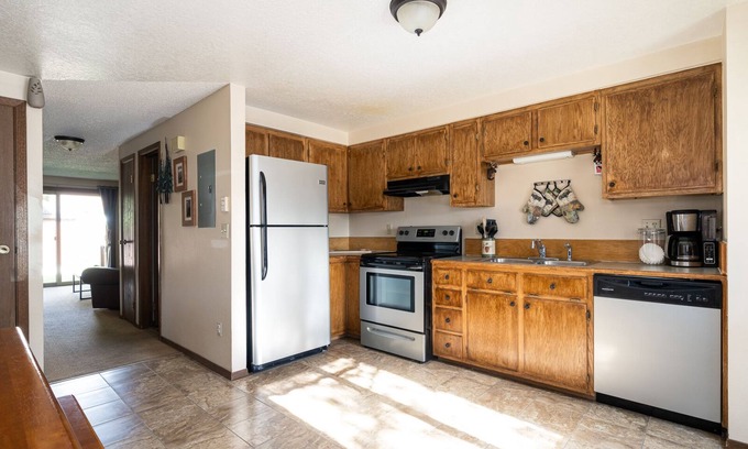 West Yellowstone House | Huckleberry House