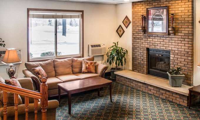 Hudson Apartment | Hudson Inn & Suites
