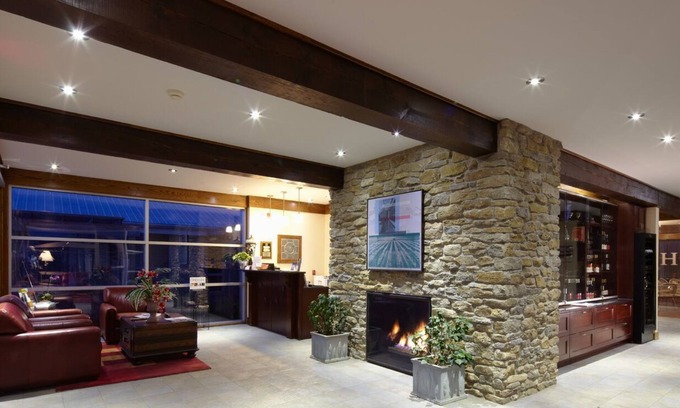 Bloomfield Hotel | Huff Estates Inn & Winery