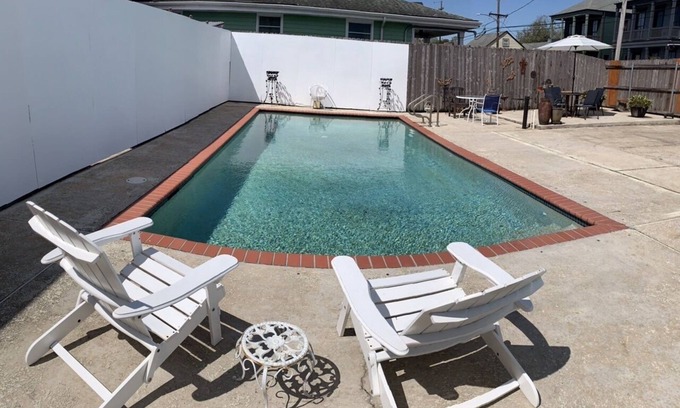Bywater Apartment | Huge 2nd Floor Furnished Apt in Historic Bywater Housen30 day rentals only