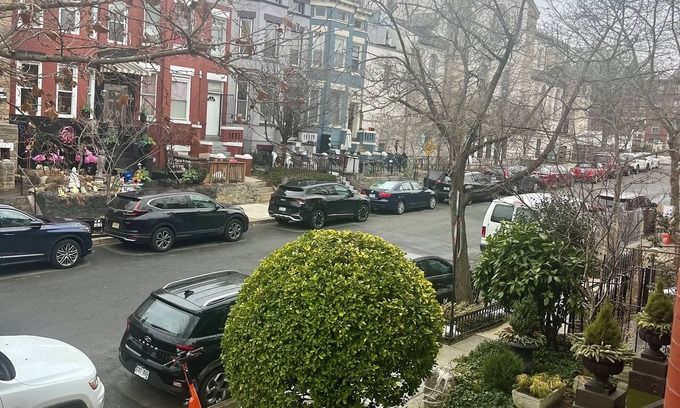 Le Droit Park House | Huge 4-bedroom apt NW DC Walk to Metro, 1 mile to Capitol hill