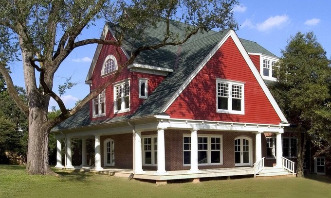 Vienna House | Huge Gilded-Age Home for Entertaining