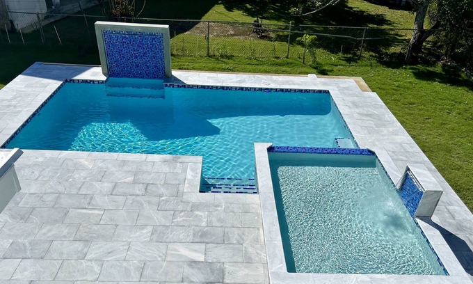 Coto House | Huge Home, Renovated 5 Bedrooms, 4 Bathroom, 2 Pools, kitchen near Best Beaches