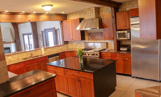 Auburn House | Huge Lakefront A-frame on Owasco, 4 king bedrooms, 5 bathrooms, Sleeps 10-12