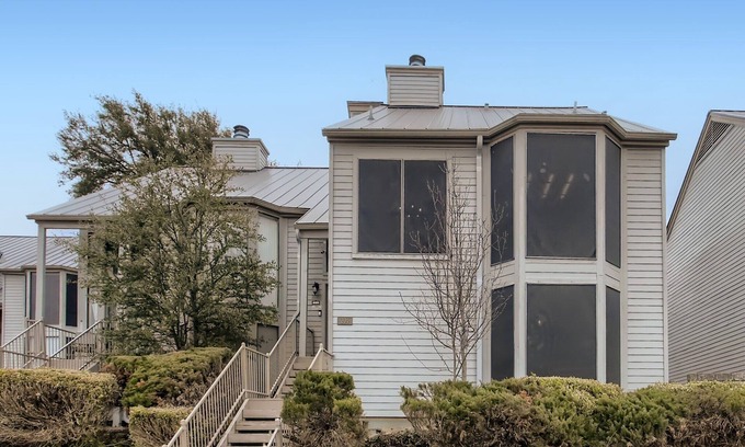 Lakeway House | Huge Luxury Townhome/Condo in the World of Tennis, Lakeway, Tx., West of Austin