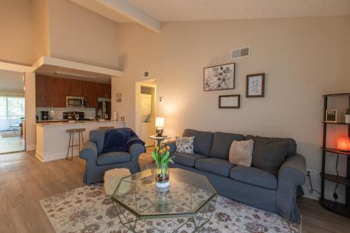 Ivey Ranch - Rancho Del Oro Apartment | Huge Oceanside Private 2BR Apartment-Pool-Gym-Spa