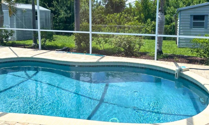 Gulf Cove House | !HUGE POOL/LANAI-BBQ-WASHER/DRYER-NEAR RIVER/BEACH/GOLF/PARKS/SHOPS/RESTAURANTS!