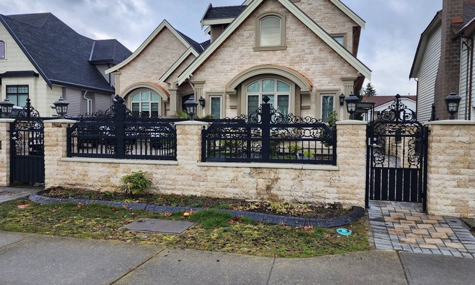Surrey House | Huge size Private room, King size Bed with attached washroom, walk in closet
