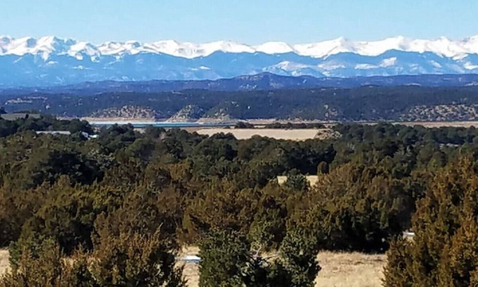 Trinidad Apartment | Huge Unit in Scenic Valley - Sleeps 8!