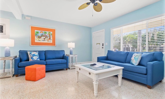 Bay Esplanade House | Hugh DISCOUNTS remaining Aug/Fall dates MARGARITAVILLE Pool Home ClearwaterBeach
