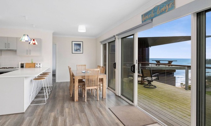 Separation Creek House | Hull's Haven - Separation Creek - Out of this World