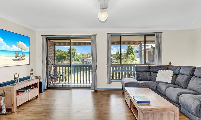 Boambee East Apartment | Humble Abode, your perfect holiday home. This two bedroom townhouse is the ideal place to relax