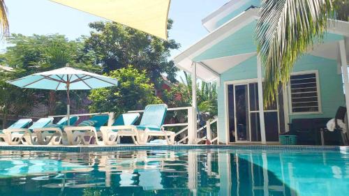 Caye Caulker Villa | Hummingbirds Cabins