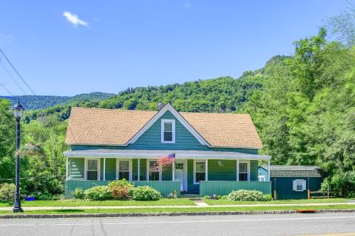 Hunter House | Hunter Home with Fire Pit and Yard On Main Street!