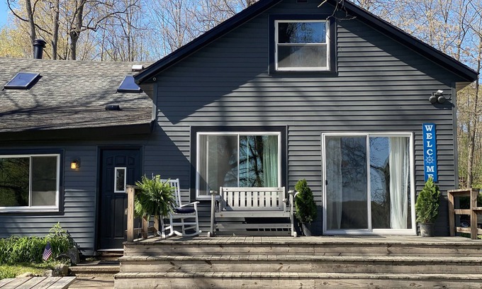 Three Rivers House | Hunters Lodge - Spacious semi-Private Lake, Beach, Nature, Boats, Amazing Fun!