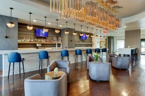 Huntsville Hotel | Huntsville Marriott at the Space & Rocket Center