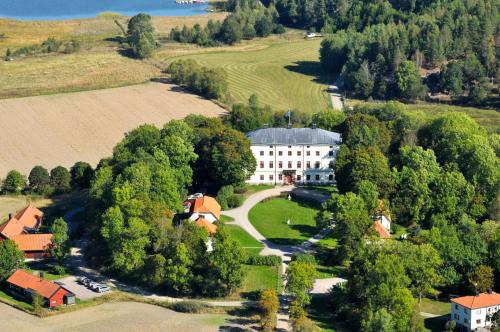 Soderkoping Hotel | Husby Säteri