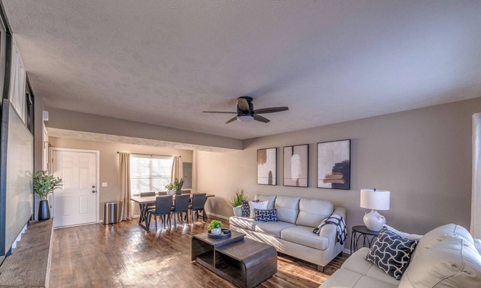 Lincoln House | Husker Getaway II