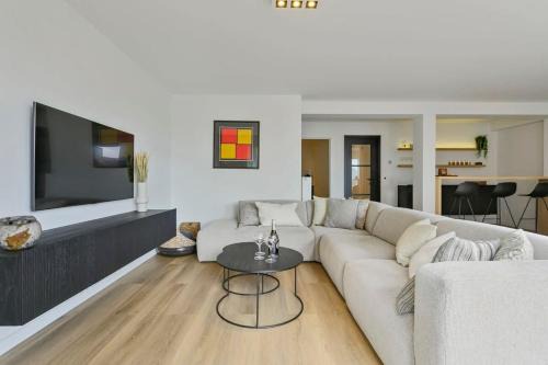 Knokke Apartment | Huswell - Stunning modern apartment with terrace and parking