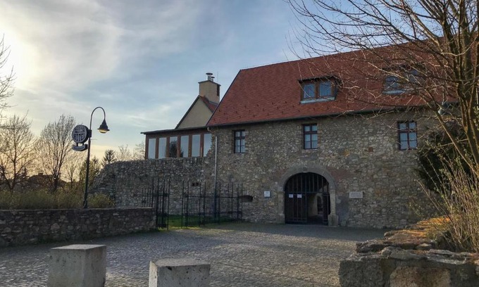 Szerencs Hotel | Huszárvár Hotel Kastélyszálló