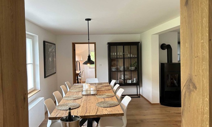 Referinghausen House | HÜTTENTRAUM of the TOP CLASS - sauna | wood-burning stove | forest-meadow-stream