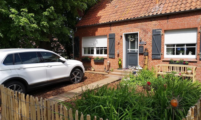 Hamswehrum House | Huus an`t Dörpsdiek - Entire vacation home