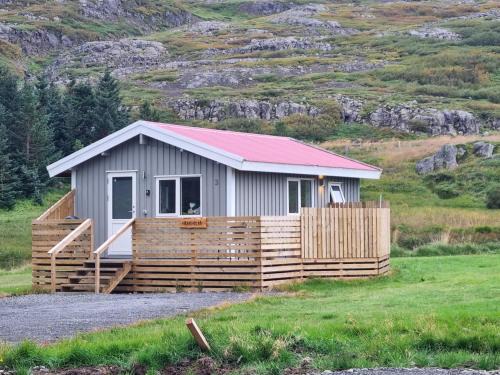 Holmavik House | Hvammur 3 Hrakhólar with private hot tub
