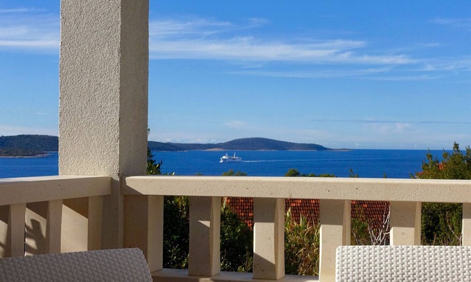 Hvar Apartment | HVAR MOOD HOUSE - HVAR SUNSET BEAM APARTMENT: LARGE LOGGIA OVERLOOKING THE SEA