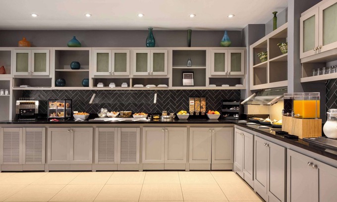 Potomac Falls Hotel | Hyatt Place Dulles Airport North