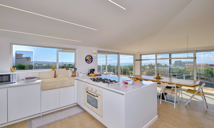 Donnalucata Villa | Hyblea, panoramic villa with pool 2 km from the Donnalucata beach