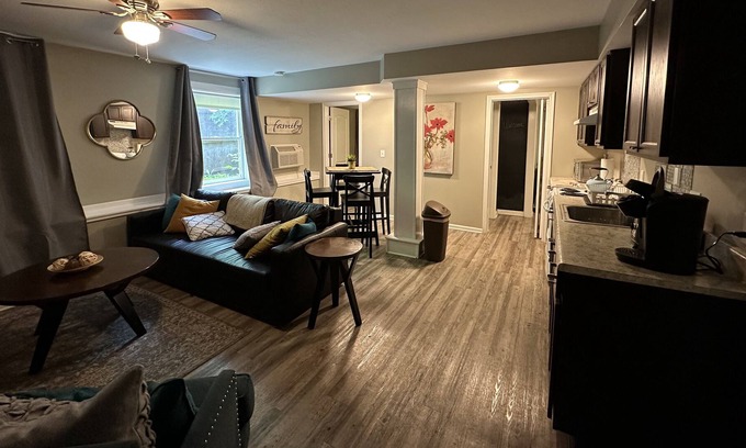 South Hyde Park Apartment | Hyde Park Hideaway
