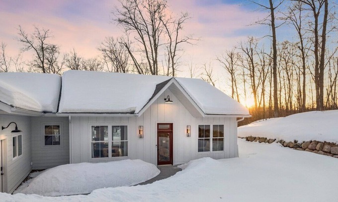 Nisswa House | Hygge(Hus) · Cozy luxe tucked in tranquility