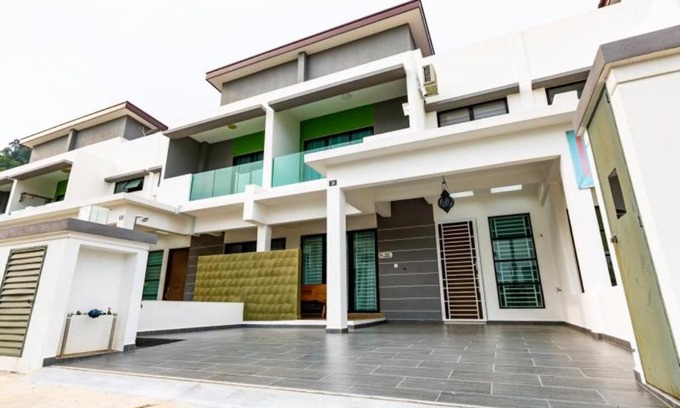 Pangkor Island House | HyperTribe Holiday Home @ Pangkor