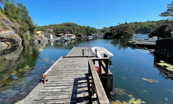 Onglavika Cabin | Hytte ved Sjøen med Egen Brygge - 20 min fra Bergen Sentrum