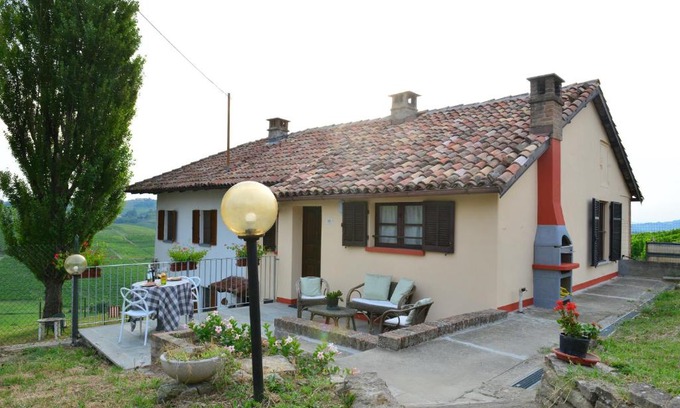 Canelli House | I Grappoli