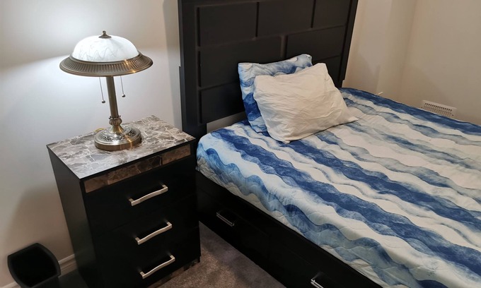 Bowmanville House | I'm Glad To Be Home Again Bowmanville 3 Bedroom Basement Apartment