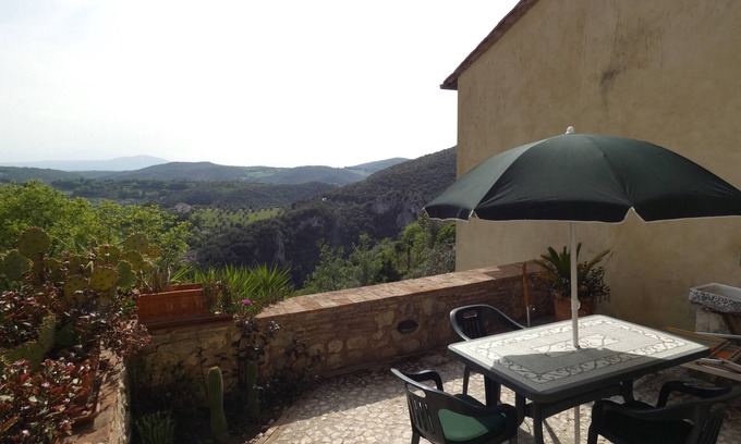 Amelia House | I run away to Umbria, Bellavista