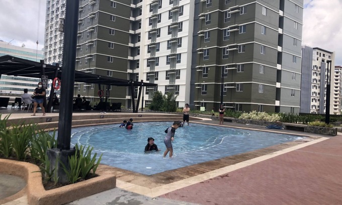 Lahug Condo | I.T PARK CEBU TWIN BED DELUXE FREE FAST WIFI & POOL