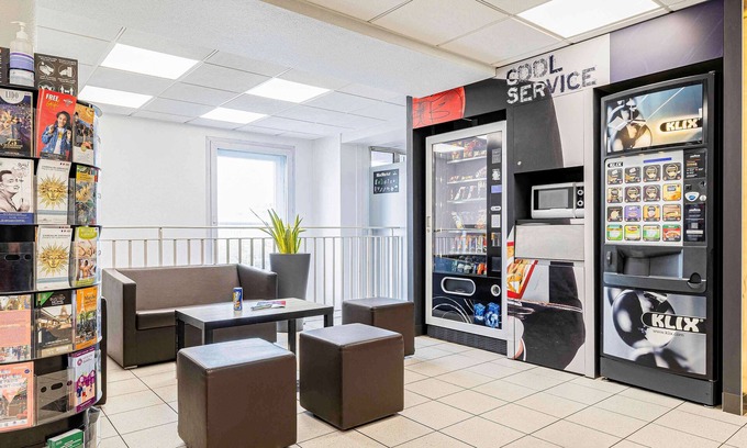 Le Kremlin-Bicetre Hotel | ibis budget Paris Porte d' Italie Ouest