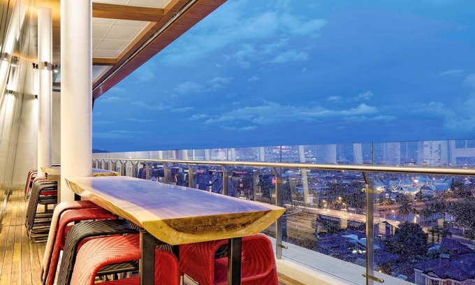 Padang Hotel | ibis Padang Hotel