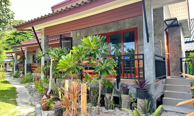 Haad Yao Resort | Ibiza Bungalows