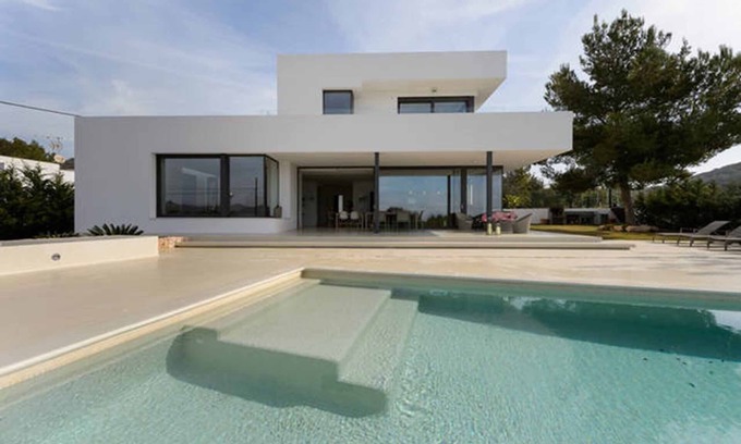 Santa Eulalia del Rio Villa | Ibiza luxury villa - exquisite contemporary lifestyle close to hot spots.