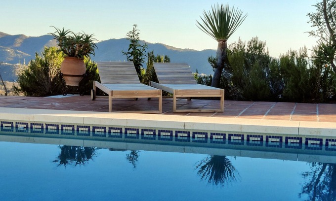 Canillas de Aceituno House | Ibizastyle Villa with magical views and pool, near the sea