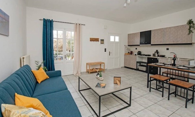 Perama Apartment | Icarus Apartment Near the Beach, by Ionian Luxury